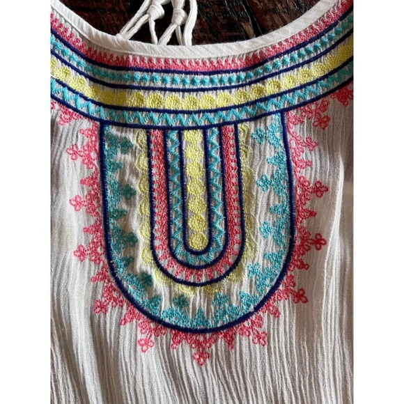 Cream crinkle type Aztec Patterned Halter Style Tank/Top/Spaghetti strap Top - Picture 6 of 12